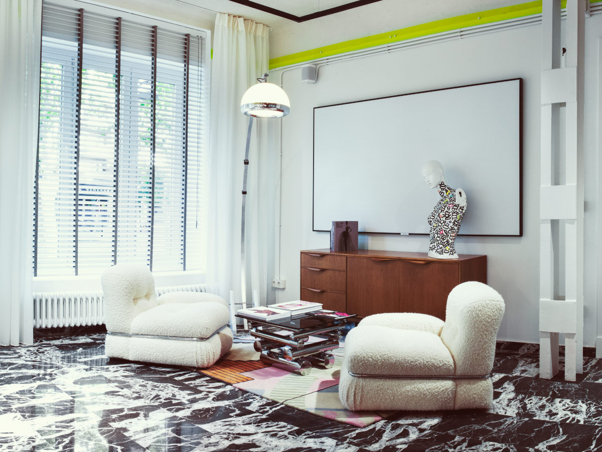 slider-secret-2 Yebra Secret Room